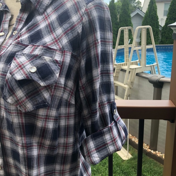 NWT FLANNEL LIKE BUTTON DOWN TOP-100 PCT COTTON - Picture 3 of 3